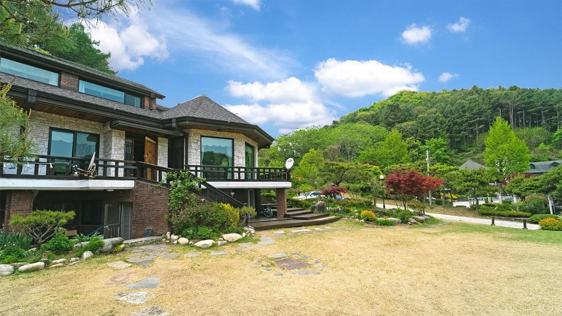 Gapyeong Yeheaden Pension Pocheon Rum bild